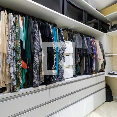 Casa à venda com 180m², 2 quartos e 4 vagasQuarto 1 - Suíte