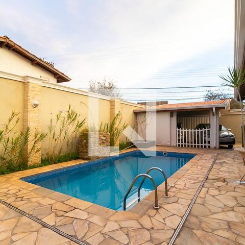 Casa à venda com 180m², 2 quartos e 4 vagasQuintal