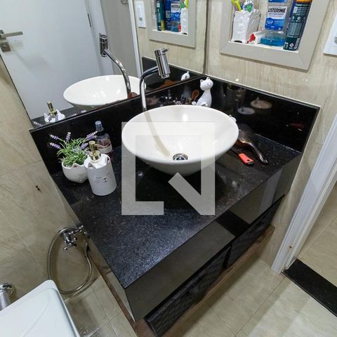 Casa à venda com 180m², 2 quartos e 4 vagasBanheiro da suíte