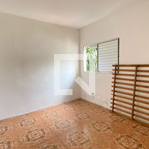 Casa à venda com 35m², 1 quarto e sem vagaQuarto 