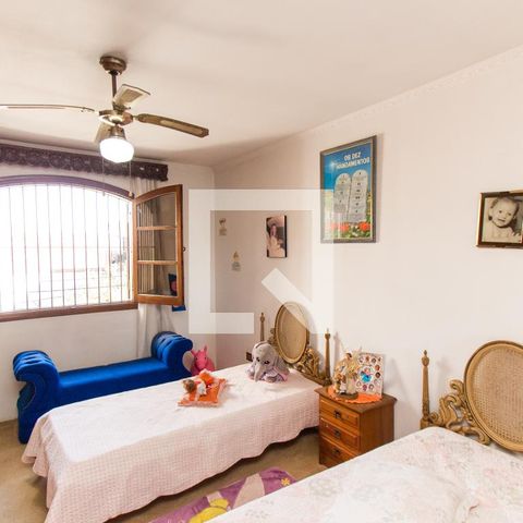 Casa à venda com 500m², 4 quartos e 3 vagasSuíte 3  