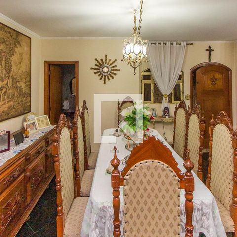 Casa à venda com 500m², 4 quartos e 3 vagasSala  