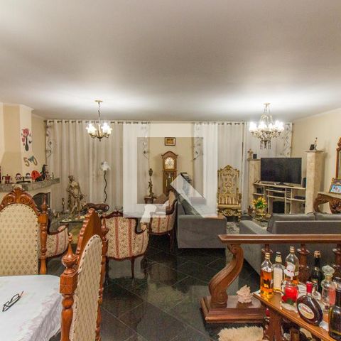 Casa à venda com 500m², 4 quartos e 3 vagasSala  