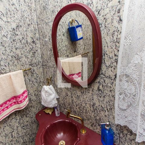 Casa à venda com 500m², 4 quartos e 3 vagasLavabo  