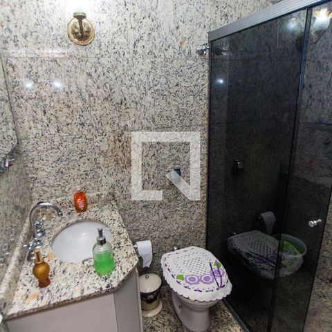 Casa à venda com 500m², 4 quartos e 3 vagasBanheiro da Suíte 2