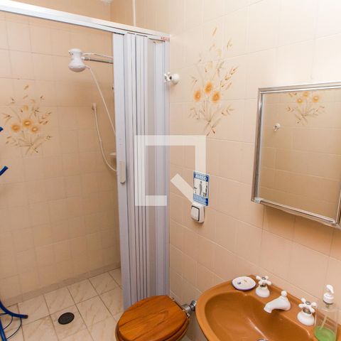 Casa à venda com 500m², 4 quartos e 3 vagasBanheiro de Serviço