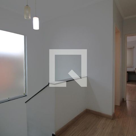 Casa à venda com 178m², 3 quartos e 4 vagasCorredor