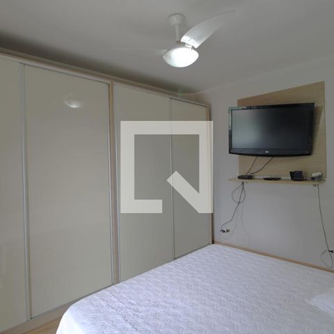 Casa à venda com 178m², 3 quartos e 4 vagasSuíte