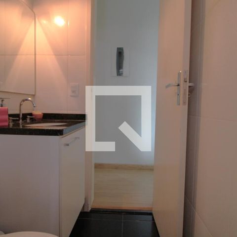 Casa à venda com 178m², 3 quartos e 4 vagasBanheiro comum