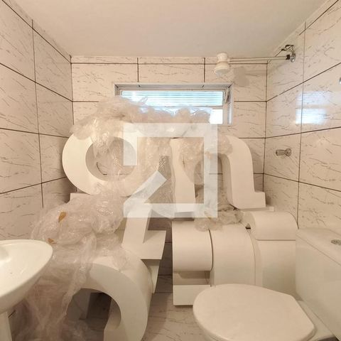 Casa à venda com 165m², 3 quartos e 5 vagasBanheiro