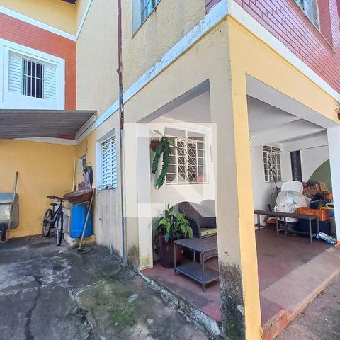 Casa à venda com 165m², 3 quartos e 5 vagasCasa Inferior 