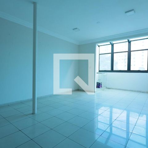 Apartamento à venda com 200m², 2 quartos e sem vagaEscritório 2