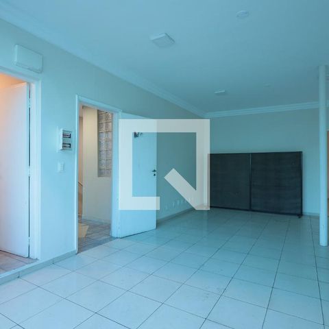 Apartamento à venda com 200m², 2 quartos e sem vagaEscritório 2