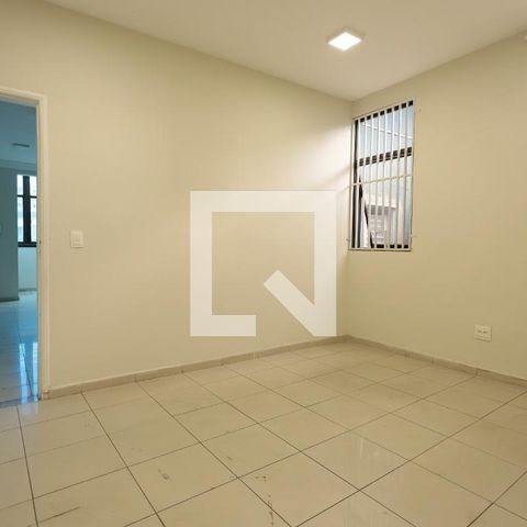 Apartamento à venda com 200m², 2 quartos e sem vagaEscritório 3
