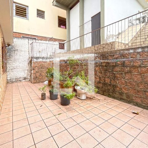 Casa à venda com 330m², 3 quartos e 2 vagasÁrea Externa  