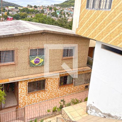 Casa à venda com 330m², 3 quartos e 2 vagasFachada