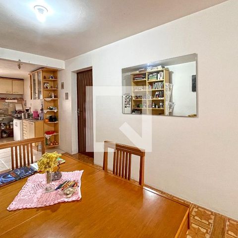 Casa à venda com 330m², 3 quartos e 2 vagasSala Dois Ambientes
