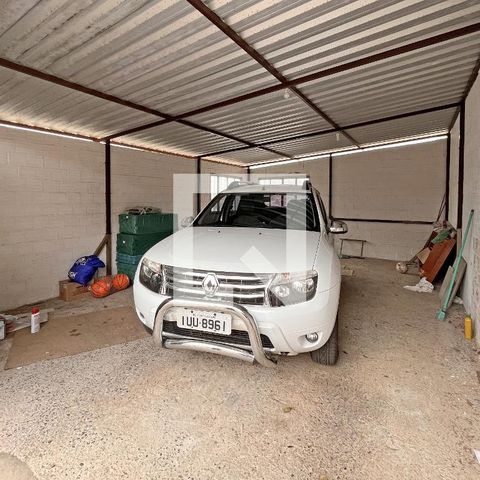 Casa à venda com 330m², 3 quartos e 2 vagasGaragem