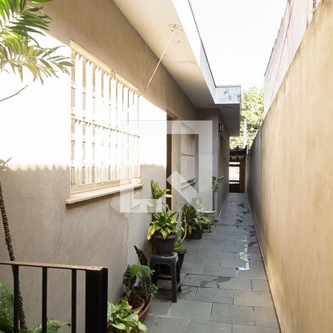 Casa à venda com 150m², 3 quartos e 1 vagaCorredor