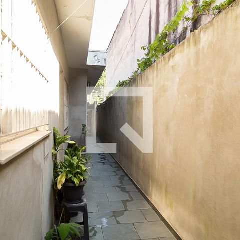 Casa à venda com 150m², 3 quartos e 1 vagaCorredor