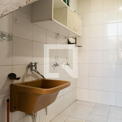 Casa à venda com 150m², 3 quartos e 1 vagaÁrea de Serviço