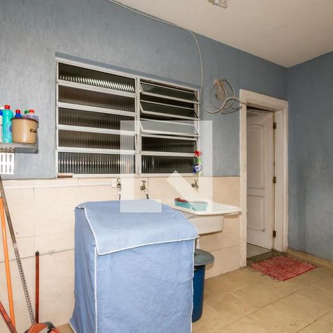 Casa à venda com 132m², 3 quartos e 2 vagasÁrea de Serviço