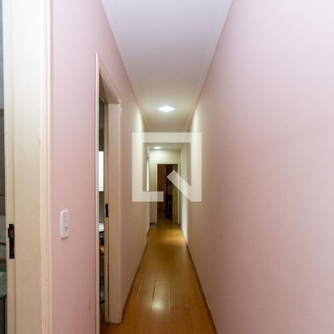 Casa à venda com 132m², 3 quartos e 2 vagasCorredor