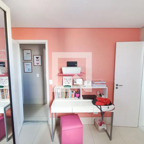 Apartamento à venda com 78m², 3 quartos e 2 vagasQuarto 3 - Suíte