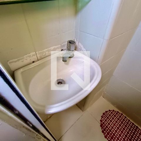 Apartamento à venda com 280m², 3 quartos e 1 vaga Apartamento à venda com 280m², 3 quartos e 1 vagaBanheiro serviço