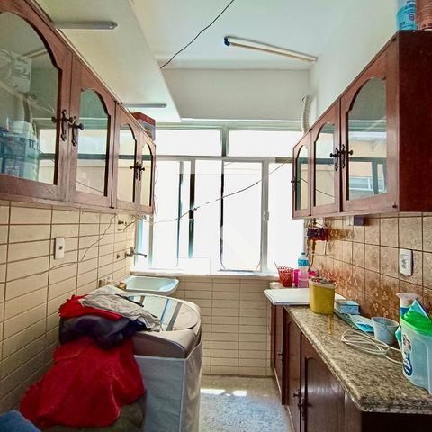 Apartamento à venda com 280m², 3 quartos e 1 vaga Apartamento à venda com 280m², 3 quartos e 1 vagaÁrea serviço