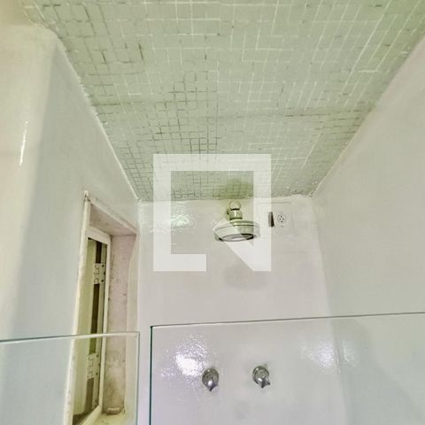 Apartamento à venda com 280m², 3 quartos e 1 vaga Apartamento à venda com 280m², 3 quartos e 1 vagaSuíte banheiro