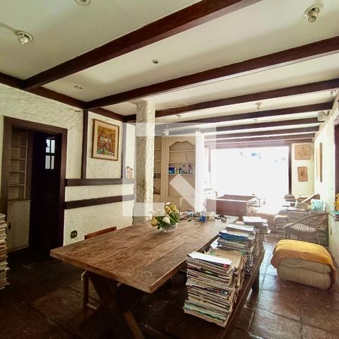 Apartamento à venda com 280m², 3 quartos e 1 vaga Apartamento à venda com 280m², 3 quartos e 1 vagaSala 2 piso