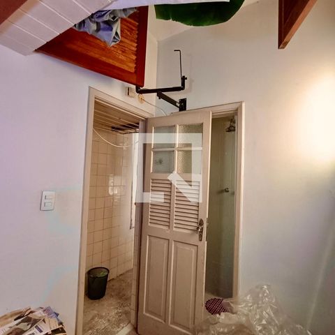 Apartamento à venda com 280m², 3 quartos e 1 vaga Apartamento à venda com 280m², 3 quartos e 1 vagaQuarto serviço