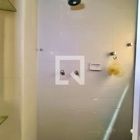 Apartamento à venda com 280m², 3 quartos e 1 vaga Apartamento à venda com 280m², 3 quartos e 1 vagaBanheiro serviço