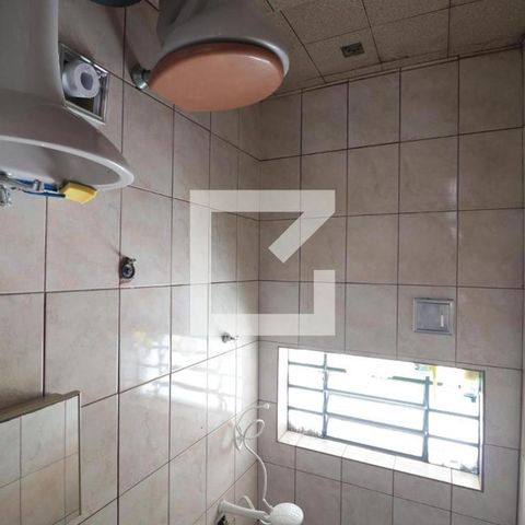 Casa para alugar com 99m², 2 quartos e 1 vagaBanheiro