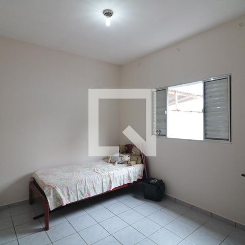 Casa para alugar com 99m², 2 quartos e 1 vagaQuarto
