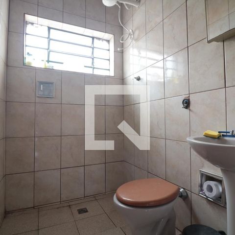 Casa para alugar com 99m², 2 quartos e 1 vagaBanheiro