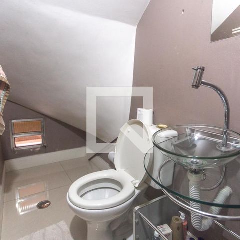 Casa para alugar com 350m², 3 quartos e 2 vagas Casa para alugar com 350m², 3 quartos e 2 vagasLavabo