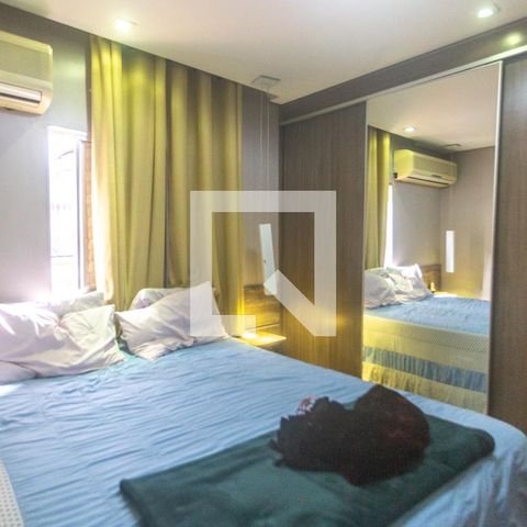 Casa para alugar com 350m², 3 quartos e 2 vagas Casa para alugar com 350m², 3 quartos e 2 vagasSuíte