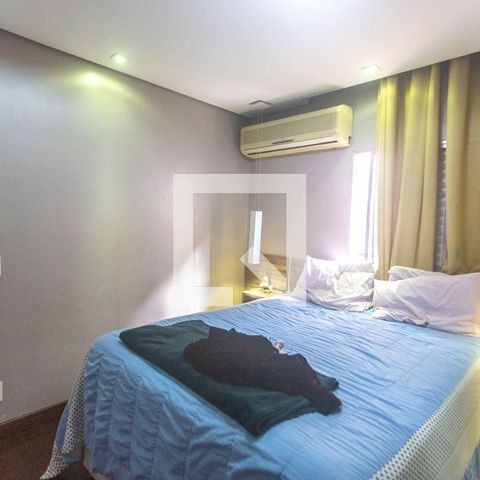 Casa para alugar com 350m², 3 quartos e 2 vagas Casa para alugar com 350m², 3 quartos e 2 vagasSuíte