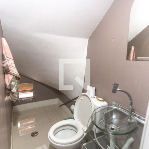 Casa para alugar com 350m², 3 quartos e 2 vagas Casa para alugar com 350m², 3 quartos e 2 vagasLavabo