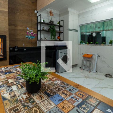 Casa à venda com 104m², 3 quartos e 2 vagasÁrea de Serviço