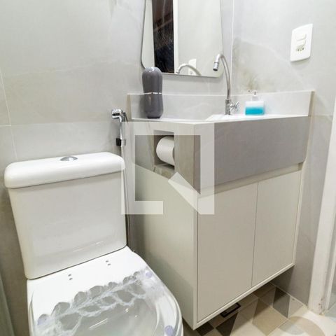 Casa à venda com 104m², 3 quartos e 2 vagasBanheiro da Suíte