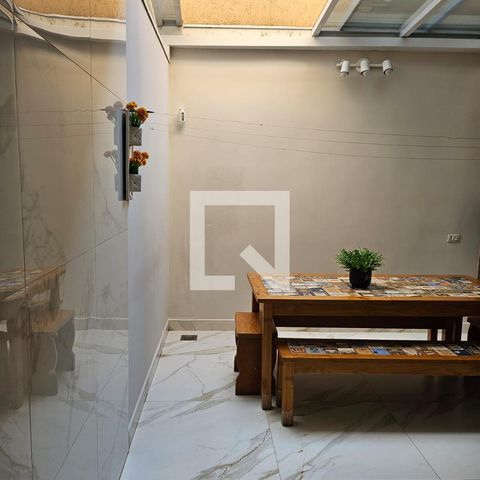 Casa à venda com 104m², 3 quartos e 2 vagas Casa à venda com 104m², 3 quartos e 2 vagasÁrea de Serviço
