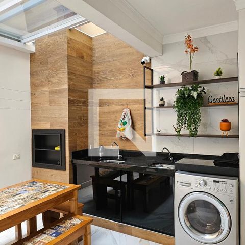 Casa à venda com 104m², 3 quartos e 2 vagas Casa à venda com 104m², 3 quartos e 2 vagasÁrea de Serviço
