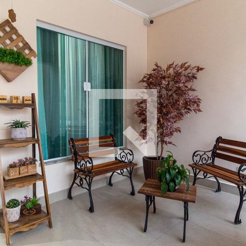 Casa à venda com 104m², 3 quartos e 2 vagasFachada