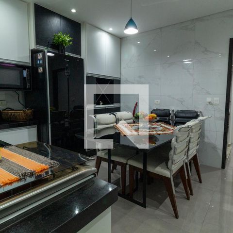 Casa à venda com 104m², 3 quartos e 2 vagasCozinha