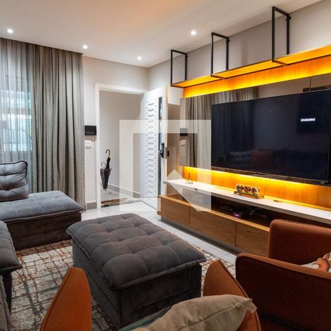 Casa à venda com 104m², 3 quartos e 2 vagasSala