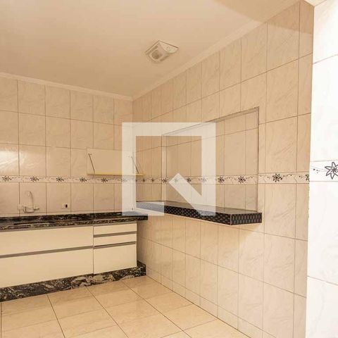 Casa à venda com 200m², 4 quartos e 3 vagasCozinha 
