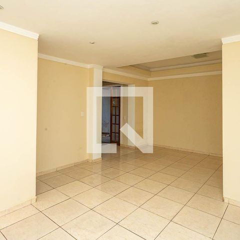 Casa à venda com 200m², 4 quartos e 3 vagasSala 1